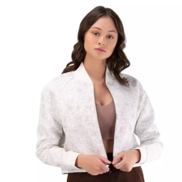 Balance Athletica Jacket - Picture 2 of 4